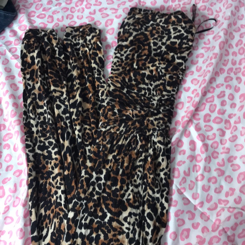 Leopard Romper - Picture 3 of 3